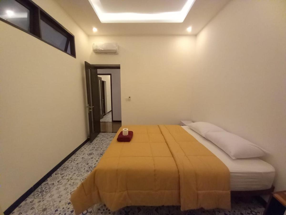 Rumah Wj Rooms And Suites Улувату Экстерьер фото